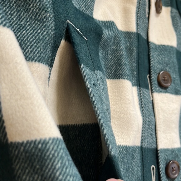 Gap Shacket - Picture 4 of 5